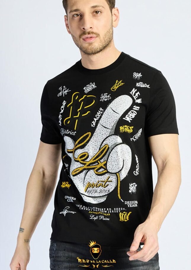 Camiseta Left Point Negra Pedrería Brillante Dedo Apuntando